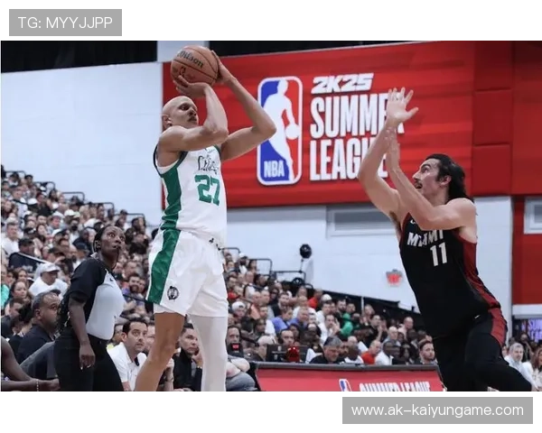 凯尔特人团队在攻防两端双方都完成关键贡献 凯尔特人团队在攻防两端双方都完成关键贡献