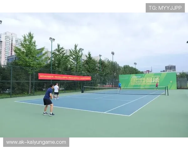 网球赛事举办社区亲子日增进互动,网球活动宣传文案 网球赛事举办社区亲子日增进互动,网球活动宣传文案